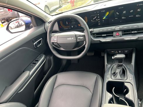 New 2026 Kia K4 EX image 12