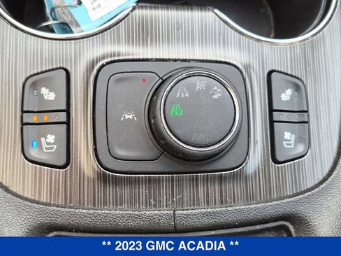 Used 2023 GMC Acadia SLT w/ Technology Package AWD/4WD image 27