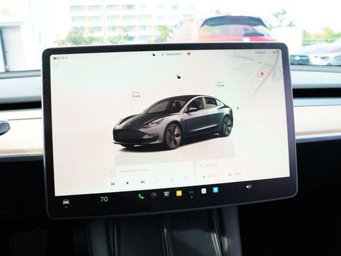 Used 2023 Tesla Model 3 Standard Range image 27