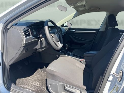 Used 2019 Volkswagen Jetta S image 9