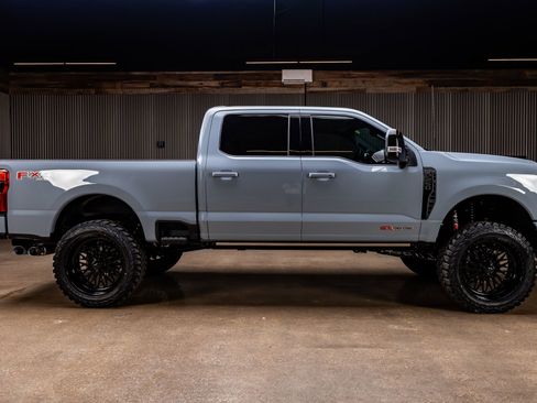 Used 2026 Ford F250 Platinum image 11