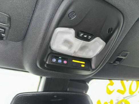 Certified 2023 Chevrolet TrailBlazer RS w/ Convenience Package image 16