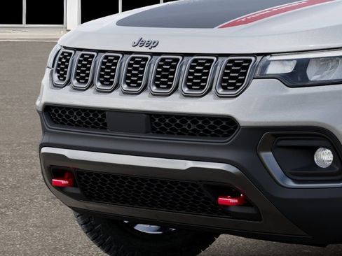New 2026 Jeep Compass Trailhawk w/ Sun, Sound & Navigation Group AWD/4WD image 11