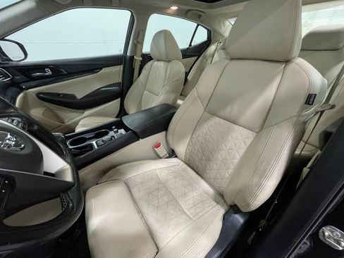 Used 2019 Nissan Maxima Platinum w/ Sport Mat Group image 15