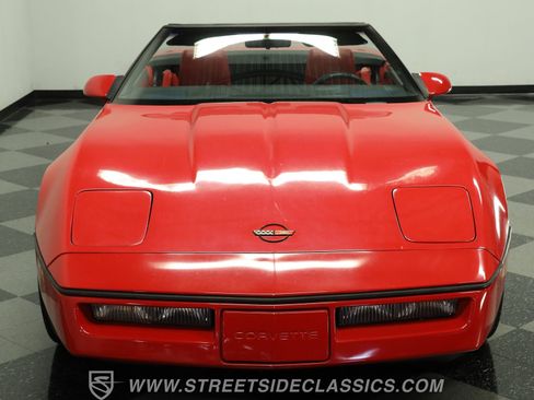 Used 1988 Chevrolet Corvette Convertible RWD image 16