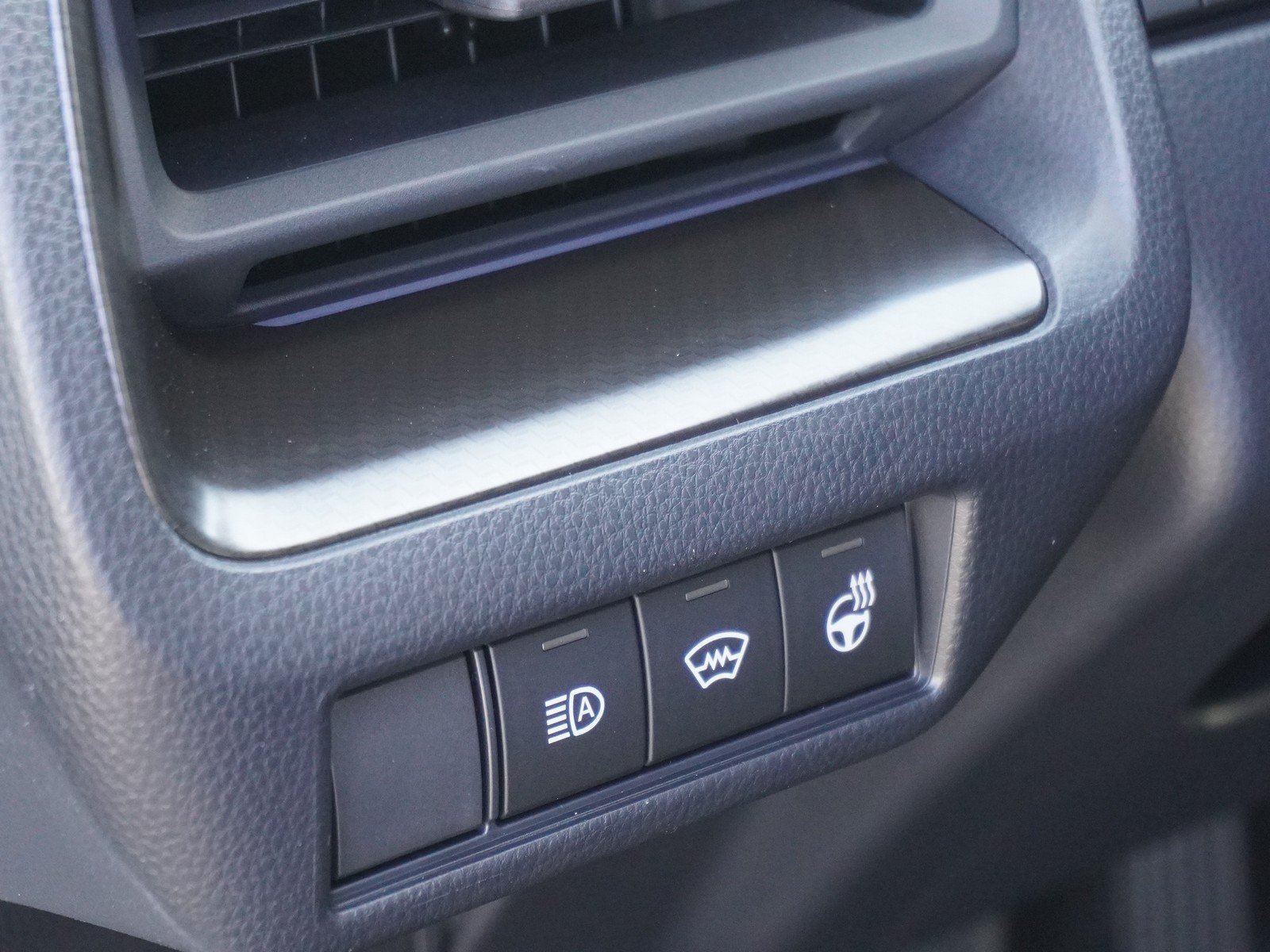 New 2027 Toyota Prius FWD image 22