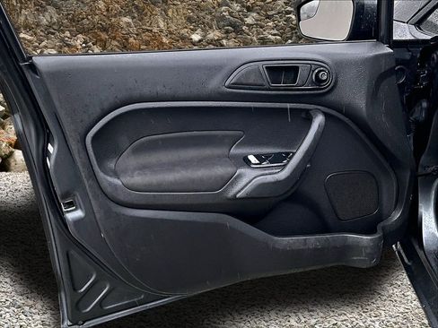 Used 2019 Ford Fiesta SE w/ Equipment Group 201A image 17