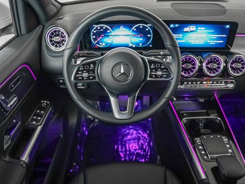 Certified 2023 Mercedes-Benz EQB 300 4MATIC image 15