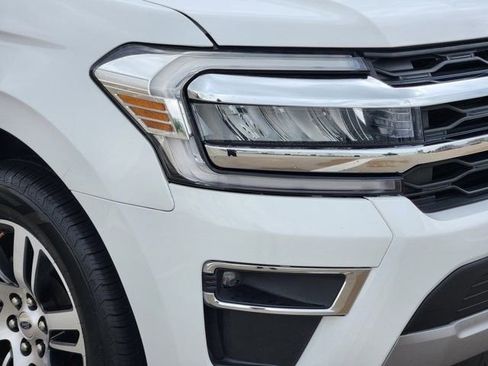 Used 2023 Ford Expedition Limited RWD image 9
