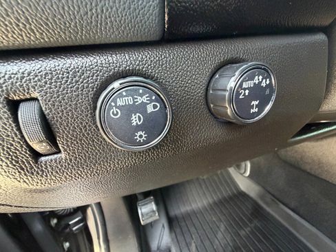 Certified 2022 Chevrolet Colorado Z71 w/ Z71 Midnight Edition image 12