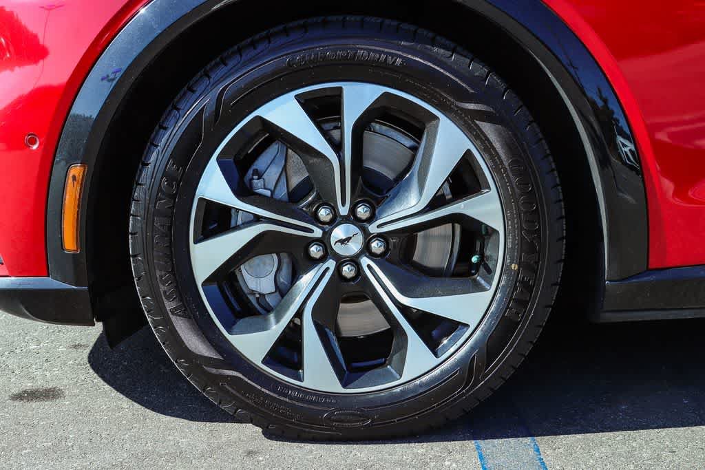 Used 2021 Ford Mustang Mach-E Premium RWD image 11