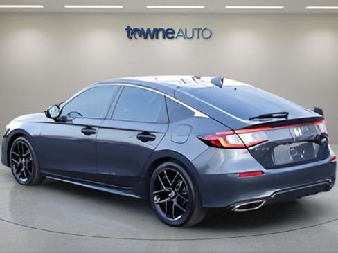 Used 2024 Honda Civic Sport Touring image 5