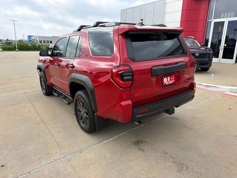 Used 2025 Toyota 4Runner SR5 AWD/4WD image 3