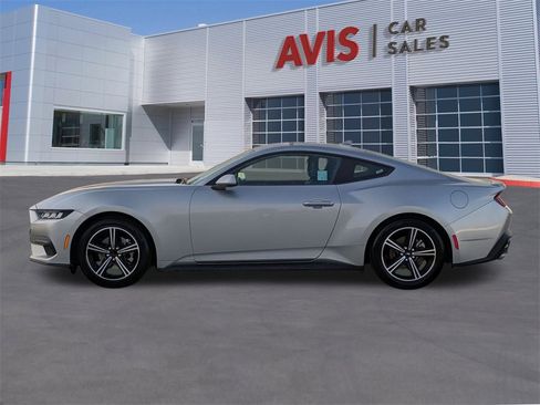 Used 2024 Ford Mustang Premium image 10