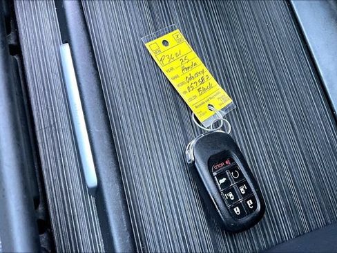 Used 2025 Honda Odyssey Sport-L image 36