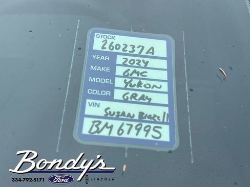 Used 2024 GMC Yukon XL AT4 w/ Technology Package image 21