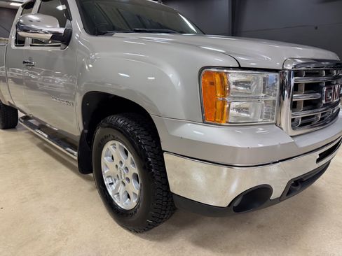 Used 2009 GMC Sierra 1500 W/T w/ SL Package RWD image 18