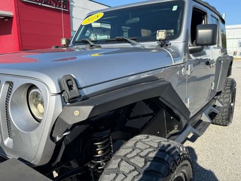 Used 2018 Jeep Wrangler Unlimited Sport S image 17