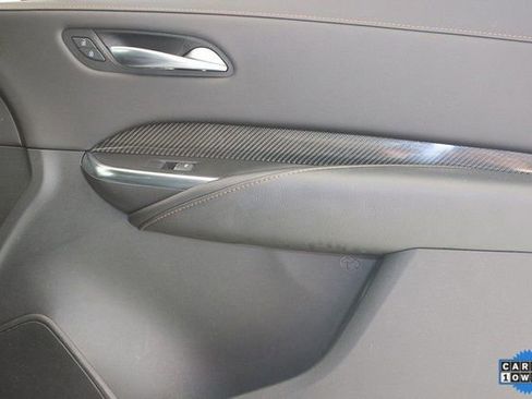 Certified 2022 Cadillac XT4 Sport w/ Comfort Package image 11