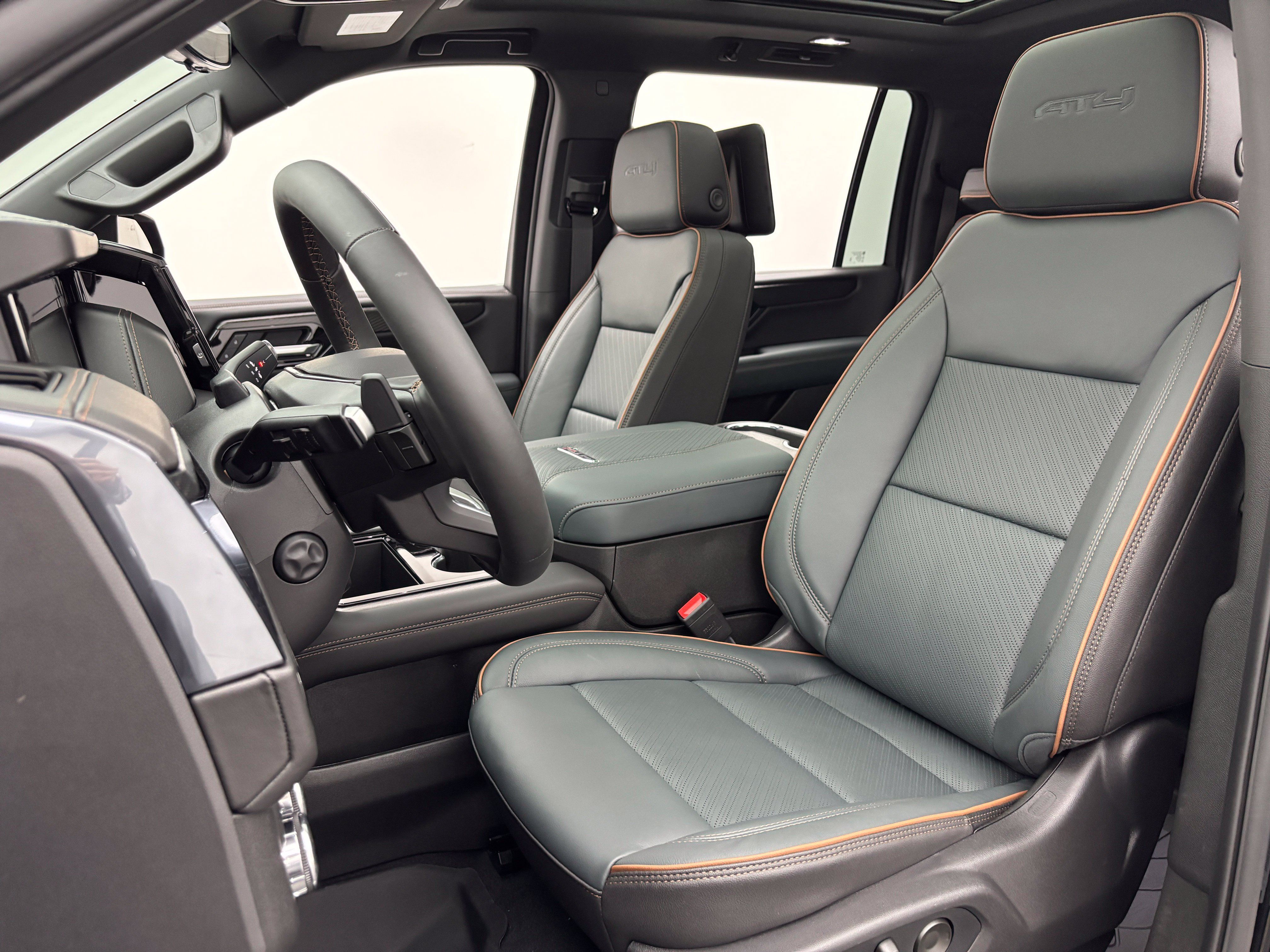 New 2026 GMC Yukon XL AT4 w/ AT4 Premium Plus Package AWD/4WD image 21