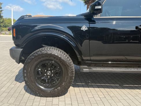 Used 2024 Ford Bronco Outer Banks AWD/4WD image 8