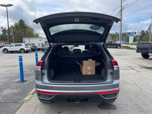 Used 2020 Volkswagen Atlas Cross Sport SE AWD/4WD image 21