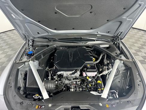 Used 2025 Genesis G70 2.5T RWD image 34