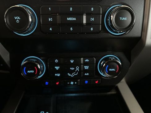 Used 2021 Ford F250 Lariat image 21