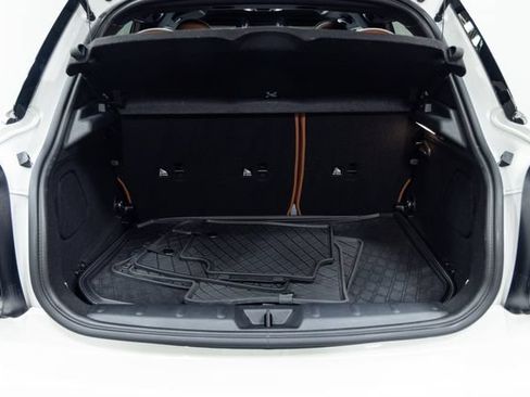 Used 2024 MINI Cooper S w/ Signature Upholstery Package FWD image 9