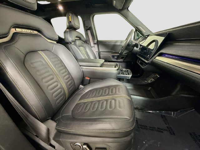 Used 2024 Rivian R1T Adventure Dual AWD/4WD image 27