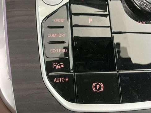 New 2026 BMW X5 xDrive40i w/ M Sport Package image 13