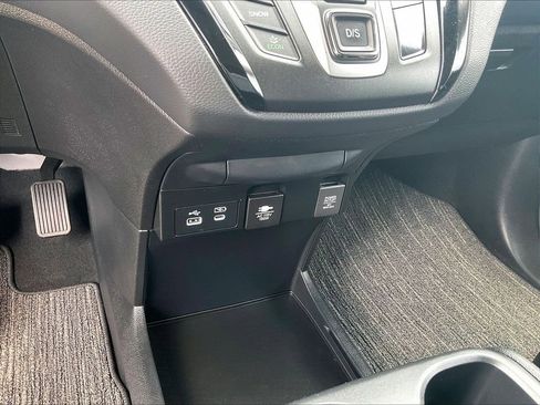Used 2025 Honda Odyssey Elite image 27