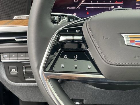 Used 2026 Cadillac Escalade Platinum Sport AWD/4WD image 27