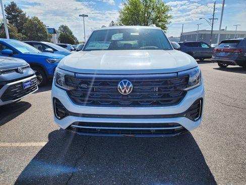 New 2026 Volkswagen Atlas SEL Premium R-Line AWD/4WD image 2