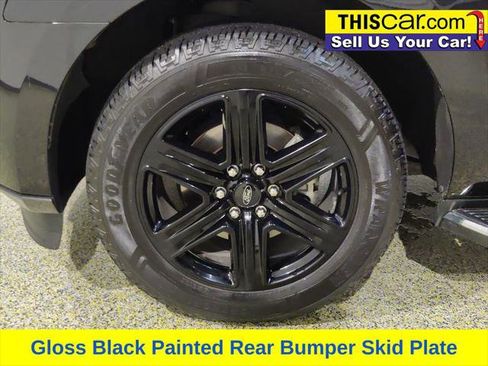 Used 2020 Ford Expedition XLT w/ Equipment Group 202A RWD image 22