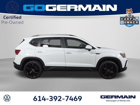 Certified 2023 Volkswagen Taos SE w/ Panoramic Sunroof Package FWD image 5