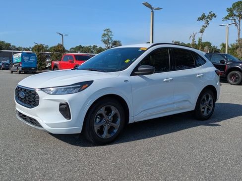 Used 2023 Ford Escape ST-Line w/ Tech Pack #1 FWD image 7