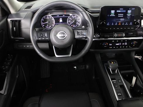 Certified 2024 Nissan Pathfinder SL FWD image 7