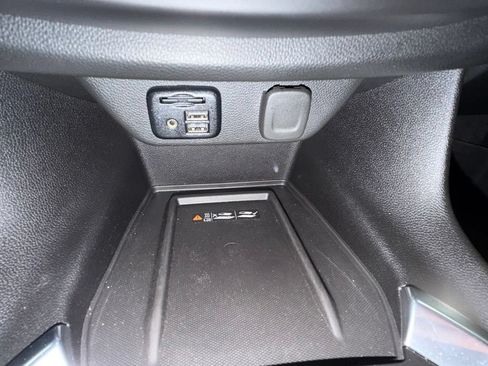 Used 2023 Chevrolet Traverse RS w/ LPO, Floor Liner Package AWD/4WD image 33