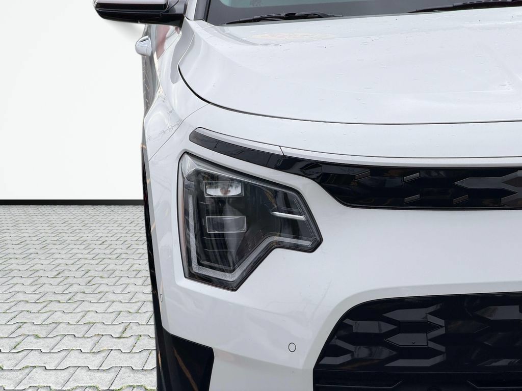 Certified 2025 Kia Niro Wave w/ Wave Preserve Package FWD image 9
