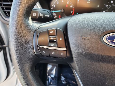 Used 2020 Ford Escape SE FWD image 15