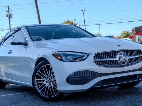 Used 2022 Mercedes-Benz C 300 Sedan image 3