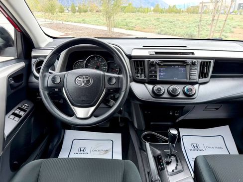 Used 2016 Toyota RAV4 LE AWD/4WD image 21