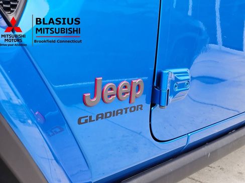 Used 2022 Jeep Gladiator Rubicon w/ LED Lighting Group image 31