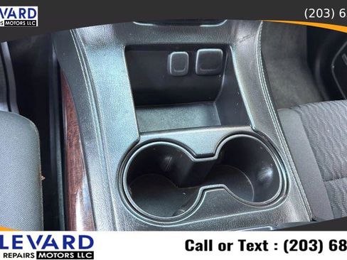 Used 2016 GMC Yukon SLE w/ HD Trailering Package image 18