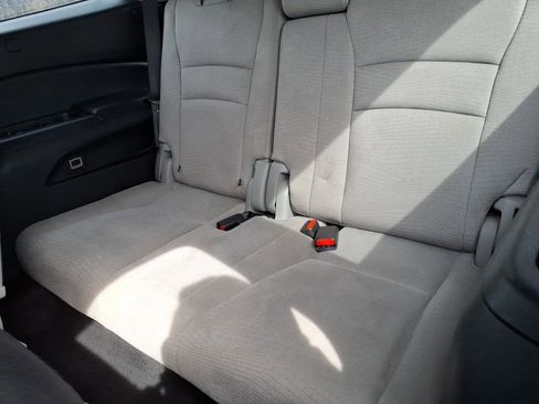 Used 2017 Honda Pilot LX image 14