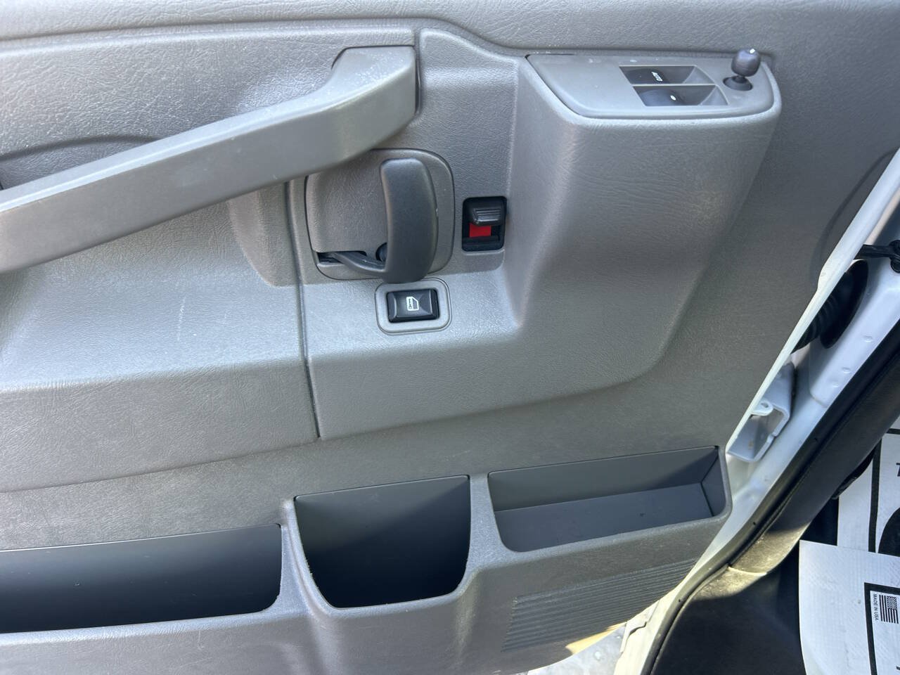 Used 2021 GMC Savana 2500 w/ Driver Convenience Package RWD image 9