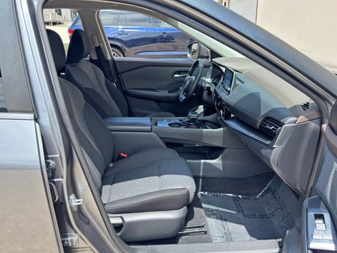 Used 2022 Nissan Rogue SV FWD image 14