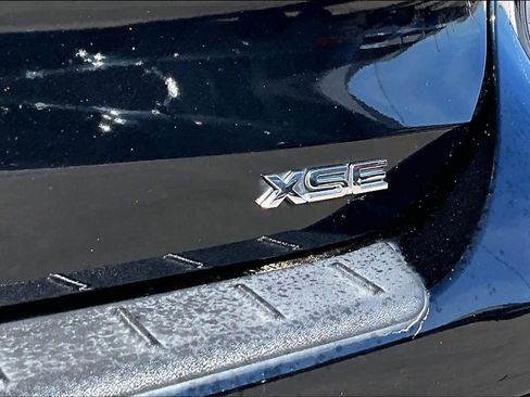 Used 2023 Toyota Highlander XSE image 9