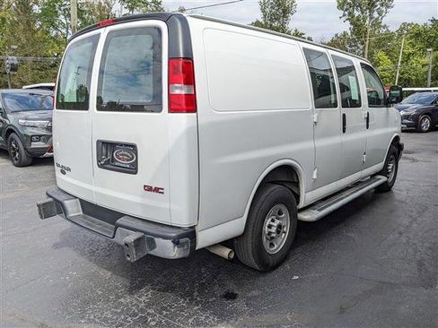 Used 2024 GMC Savana 2500 w/ Driver Convenience Package image 5